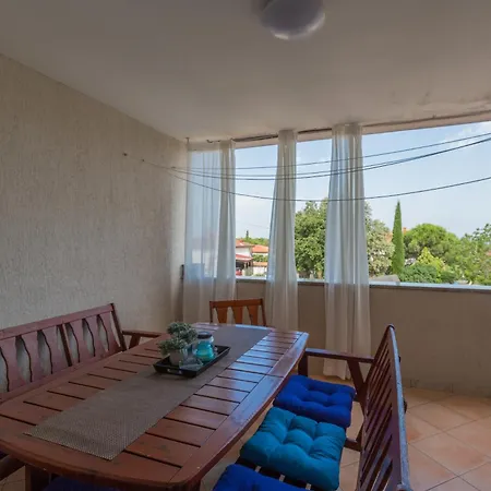 Lena Apartamento Pula