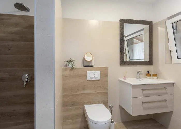 Lena Appartement *