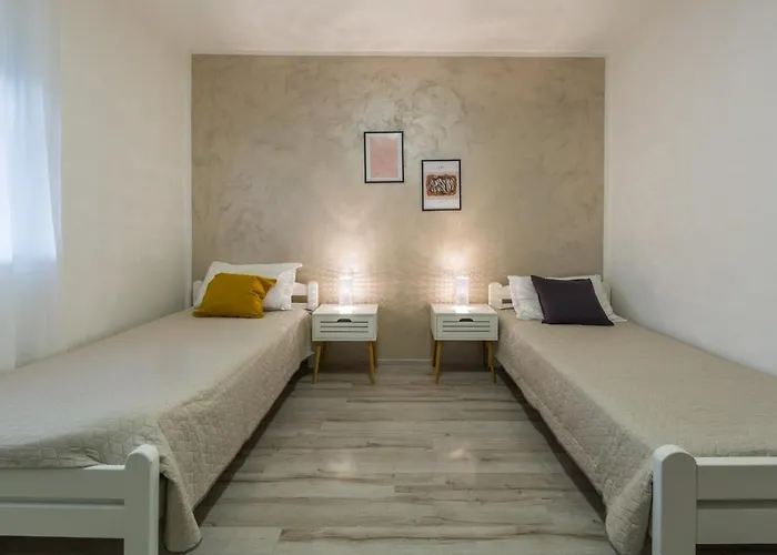 Apartment Lena Pula