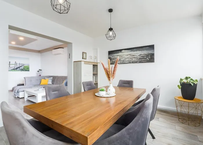 Lena Apartment
