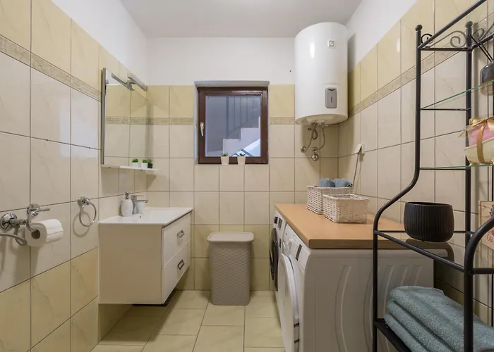 Lena Apartment