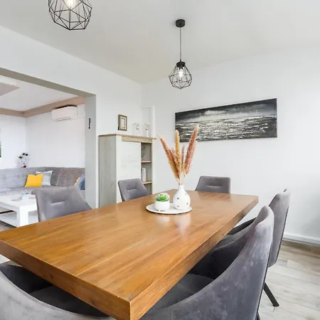 Lena Apartment